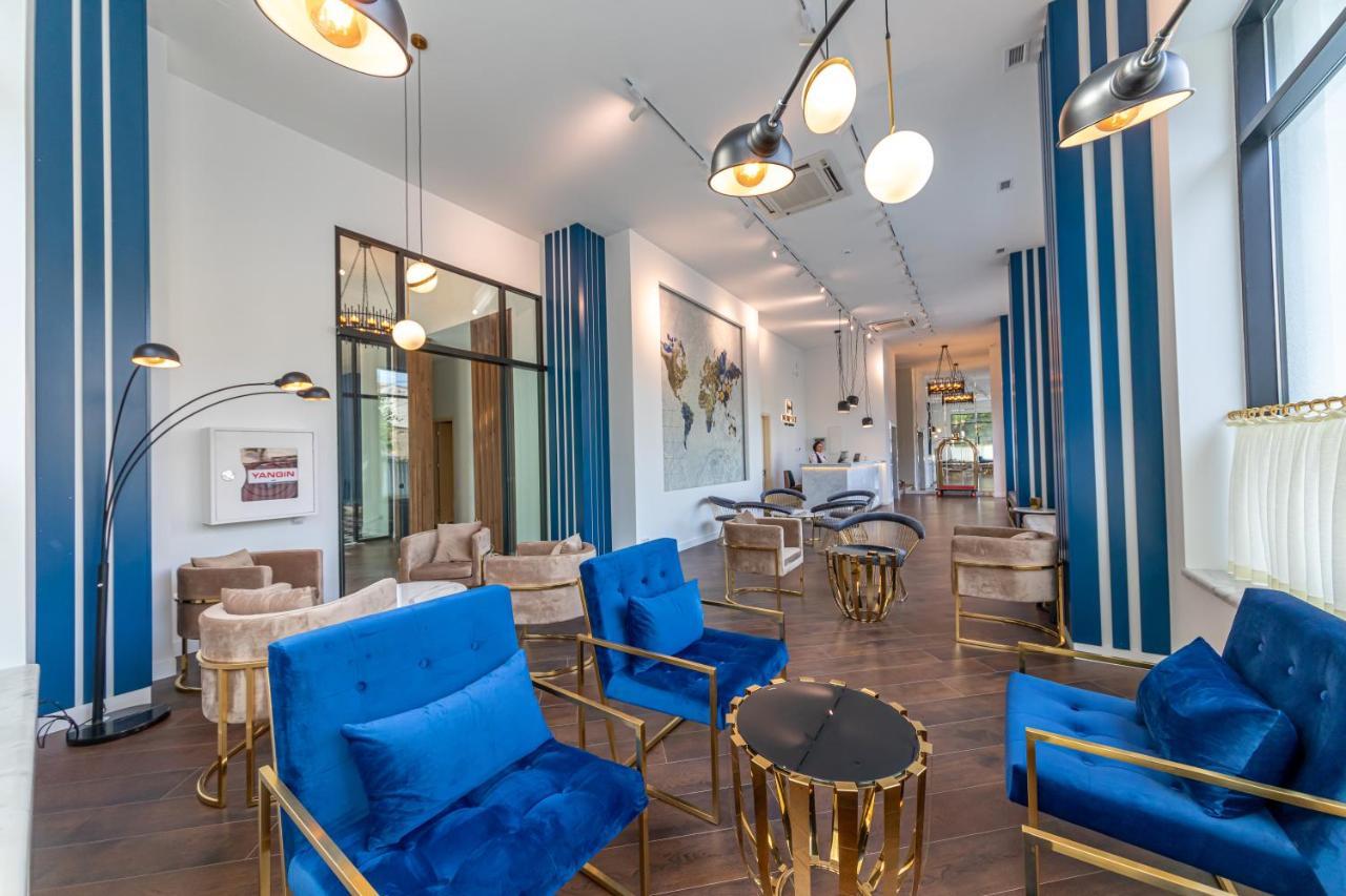 Newport Hotel 库塔伊西 外观 照片